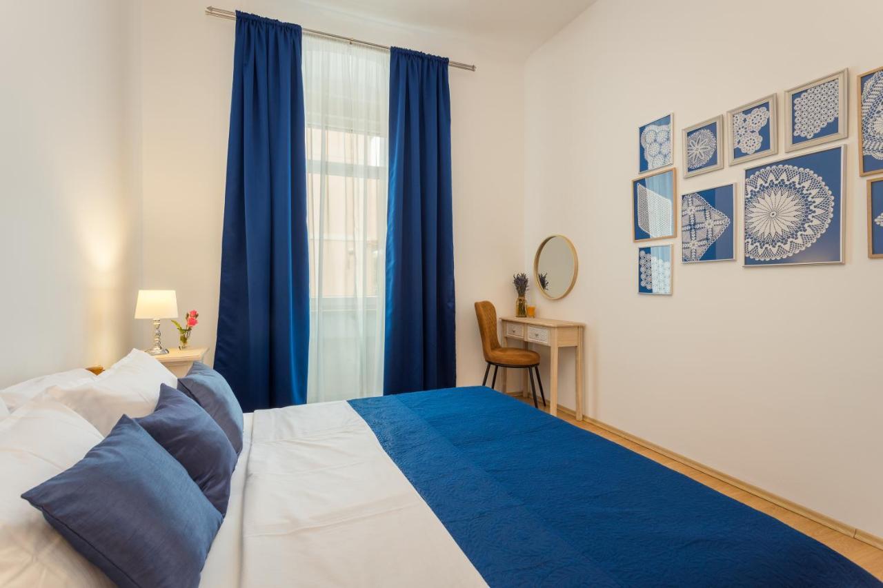 Apartman Lussi Pula Exterior photo