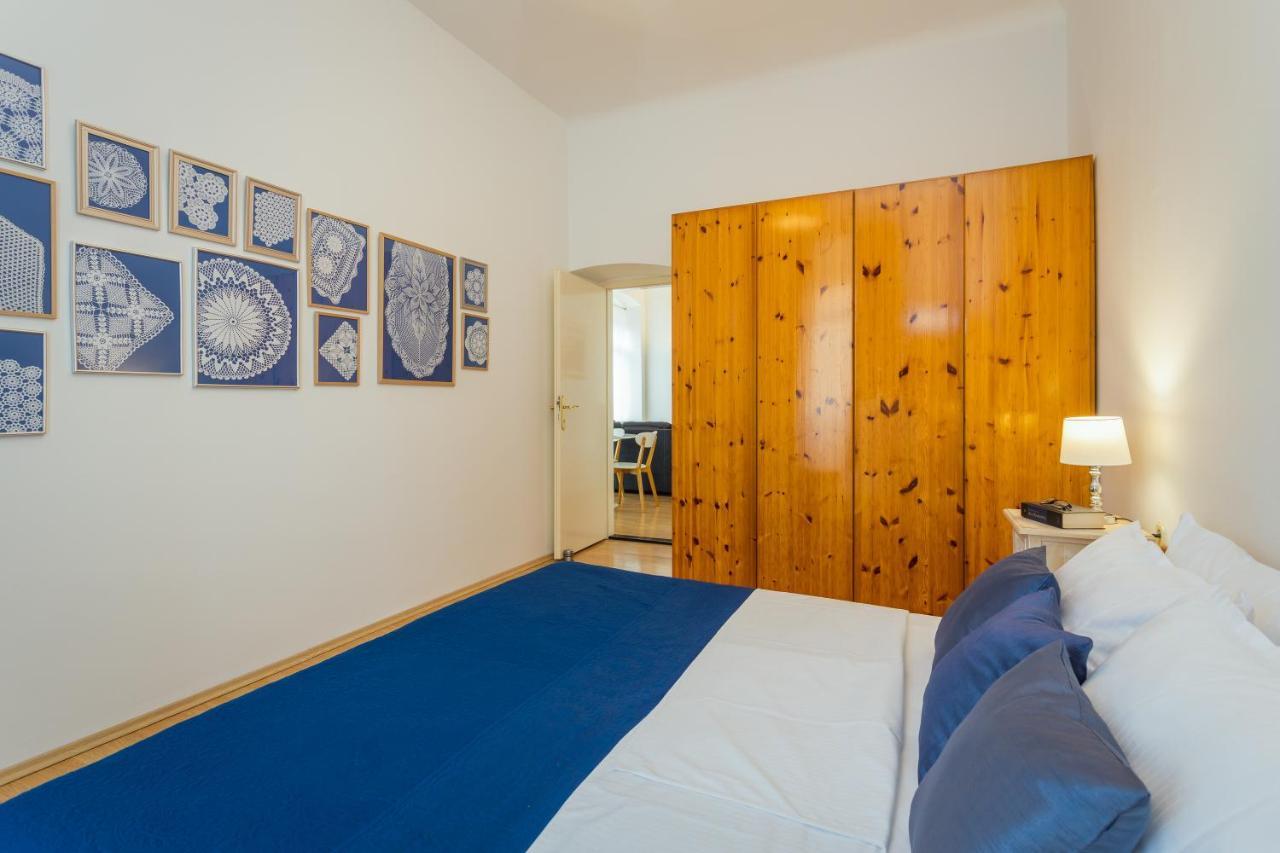 Apartman Lussi Pula Exterior photo